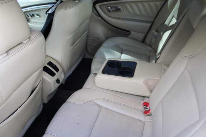 2016 Ford Taurus Limited - Photo 10