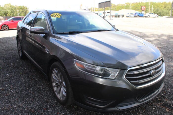 2016 Ford Taurus Limited - Photo 13