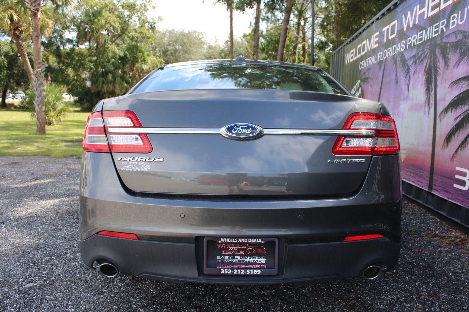 2016 Ford Taurus Limited - Photo 4