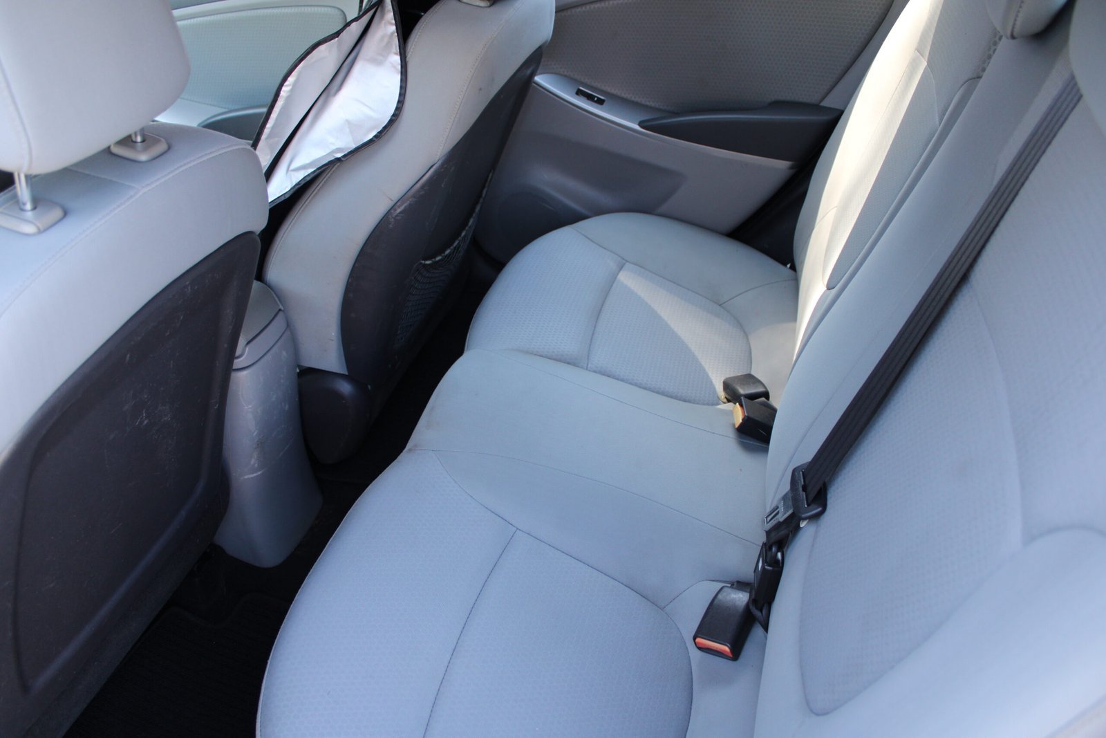 2015 Hyundai Accent - Photo 3