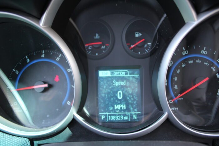 2015 Chevrolet Cruze 2LT - Photo 14