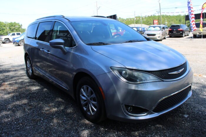 2019 Chrysler Pacifica Touring - Photo 10