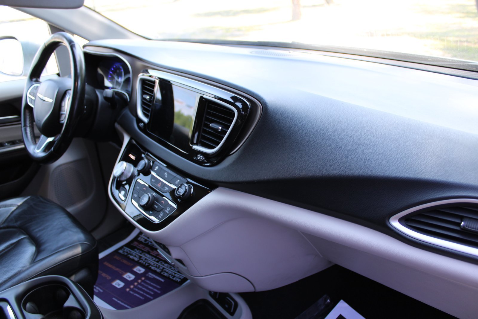 2019 Chrysler Pacifica Touring - Photo 5
