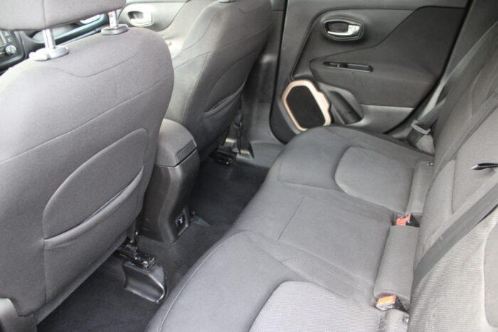 2017 Jeep Renegade Latitude - Photo 10