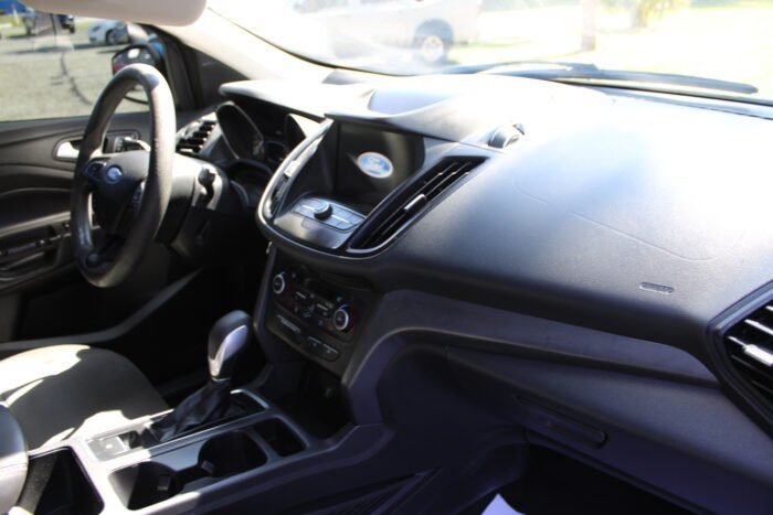 2019 Ford Escape SE - Photo 12